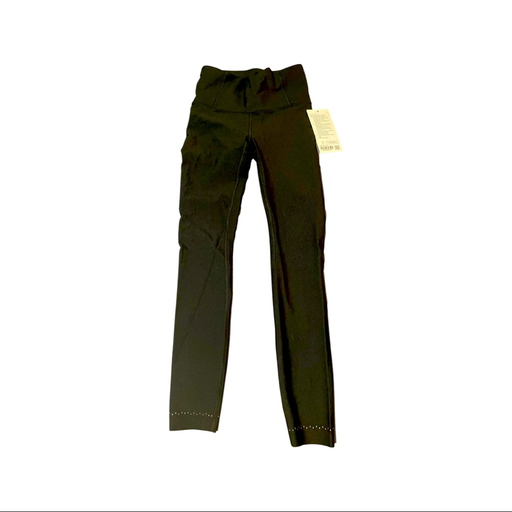 Brand new Lululemon in focus run tight w. Tags /6. Senseknit technology